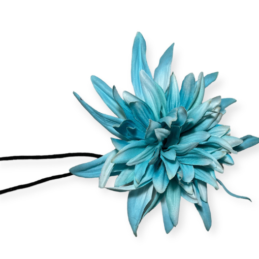 choker minerva flor en color azul con cordón negro de la marca elas collection